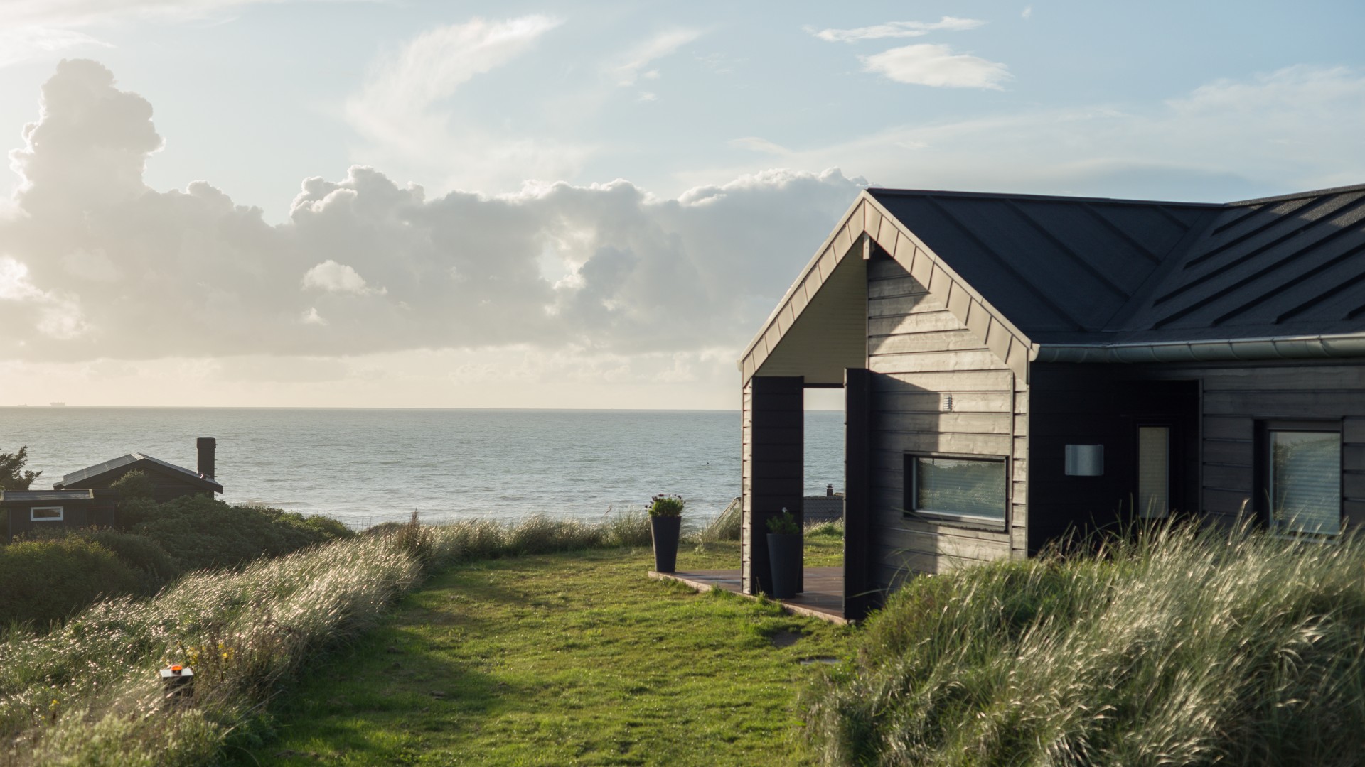 A year-round seaside home