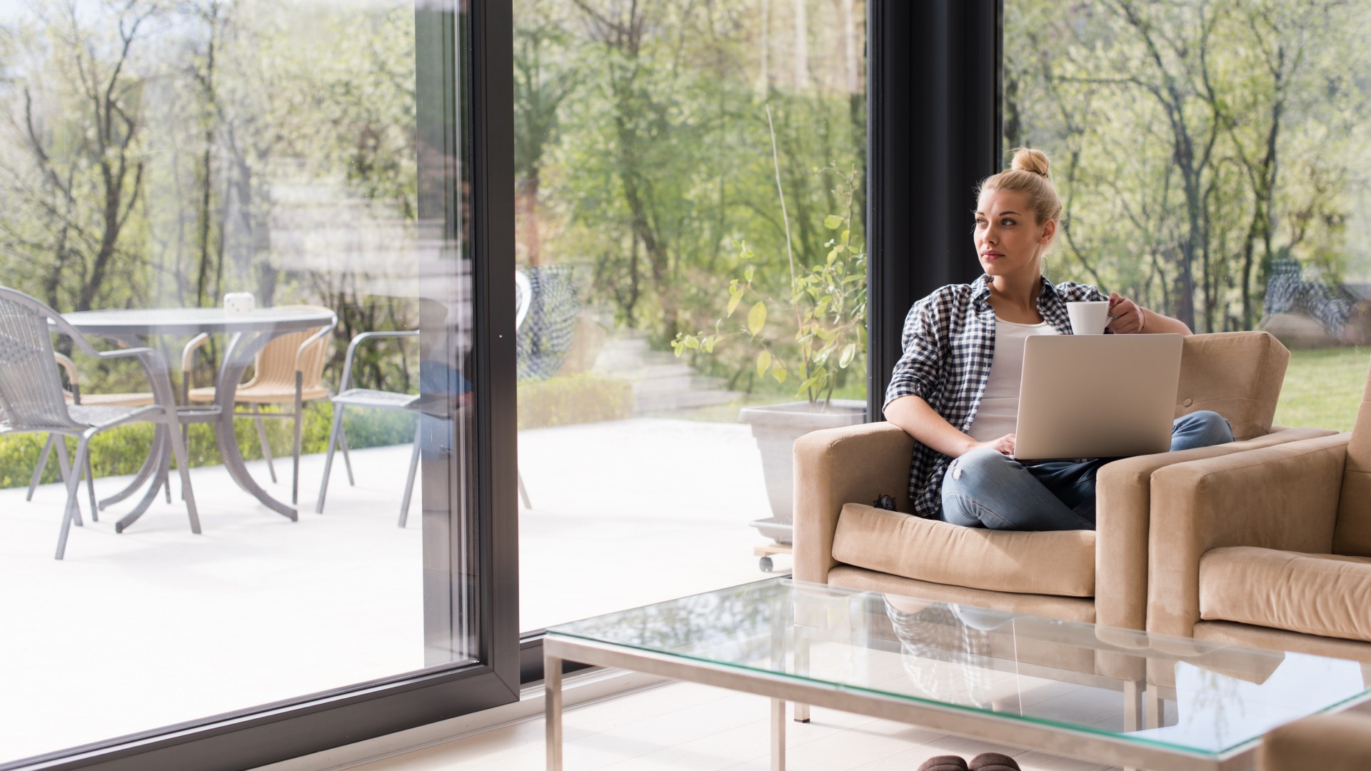 Large-format glazing