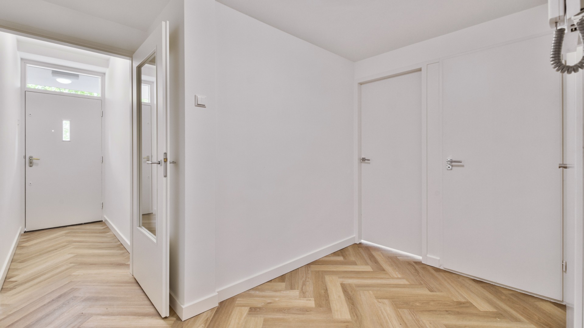 Non-load-bearing partition wall